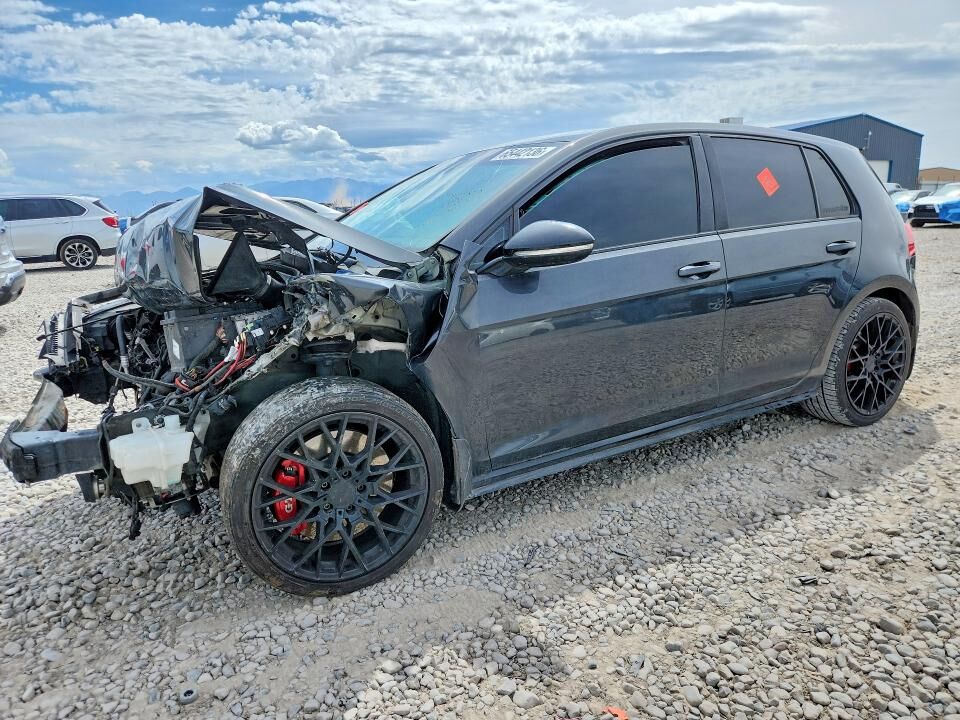 2017 VOLKSWAGEN Golf GTI