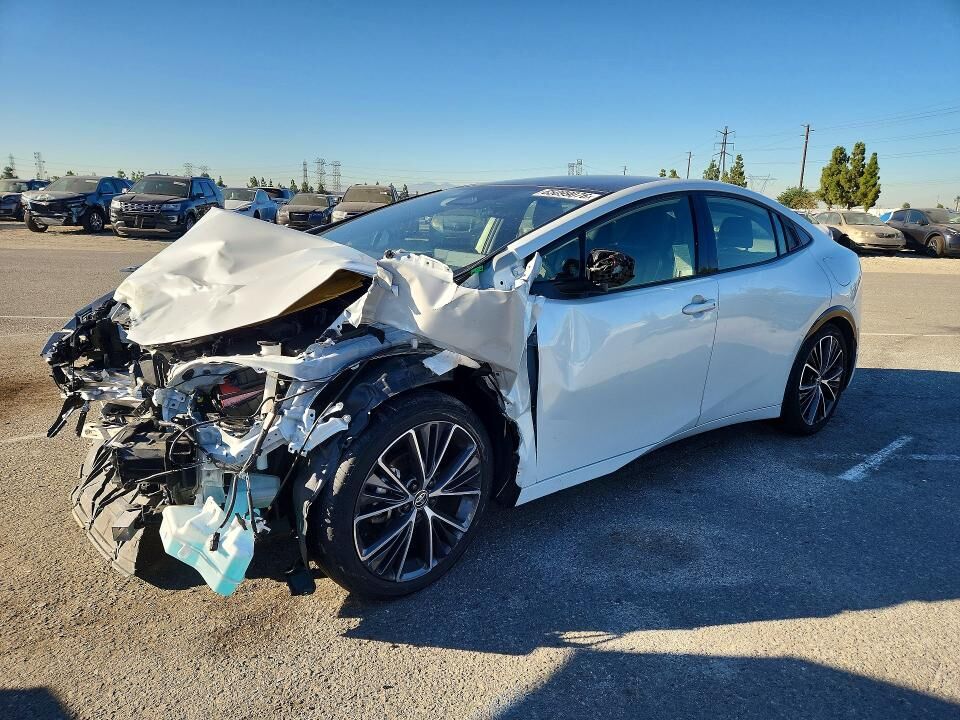 2024 TOYOTA PRIUS