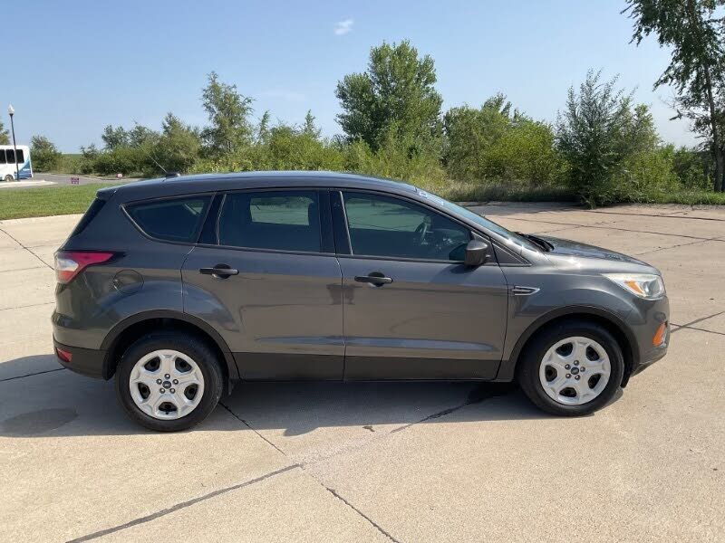 2017 FORD Escape