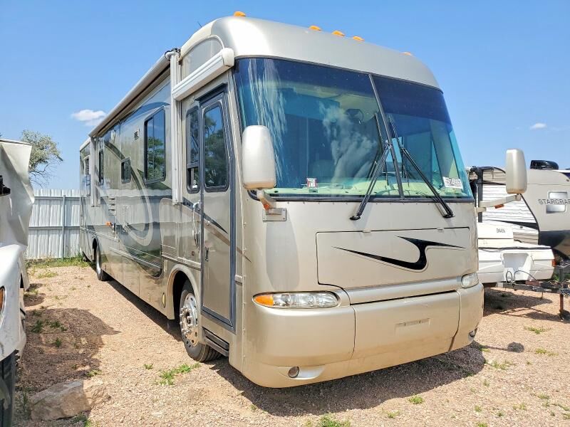 2004 FREIGHTLINER XC Chassis