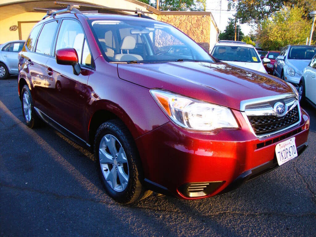 2015 SUBARU Forester