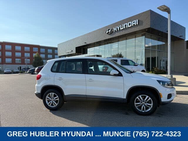2012 VOLKSWAGEN Tiguan