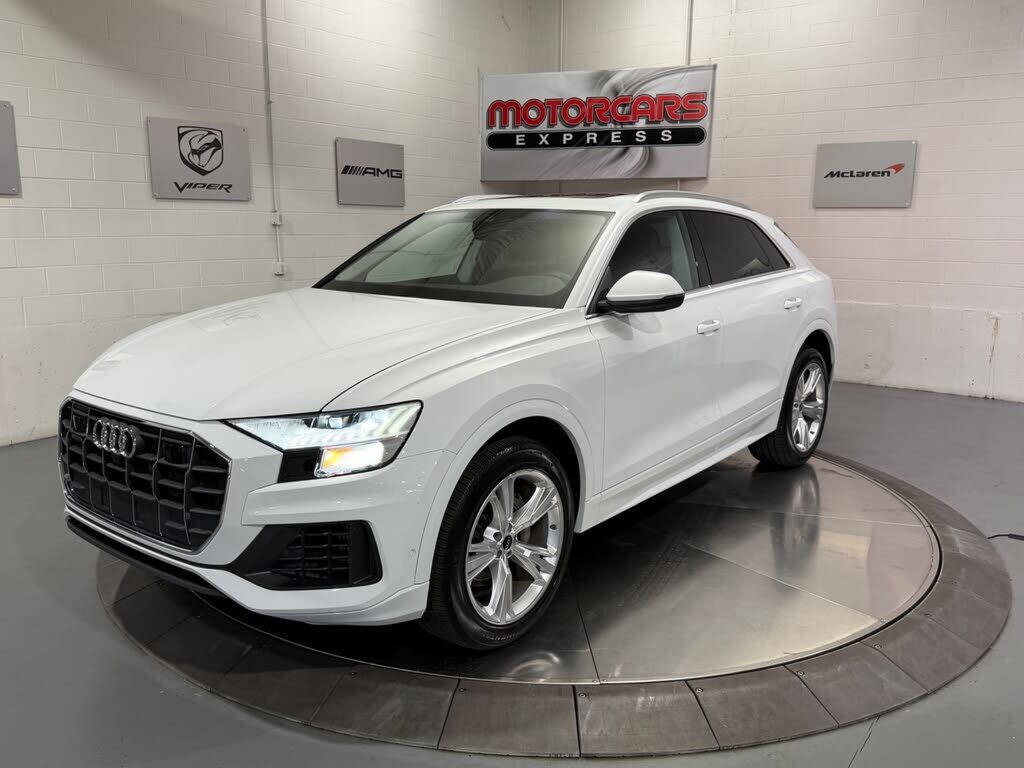 2023 AUDI Q8