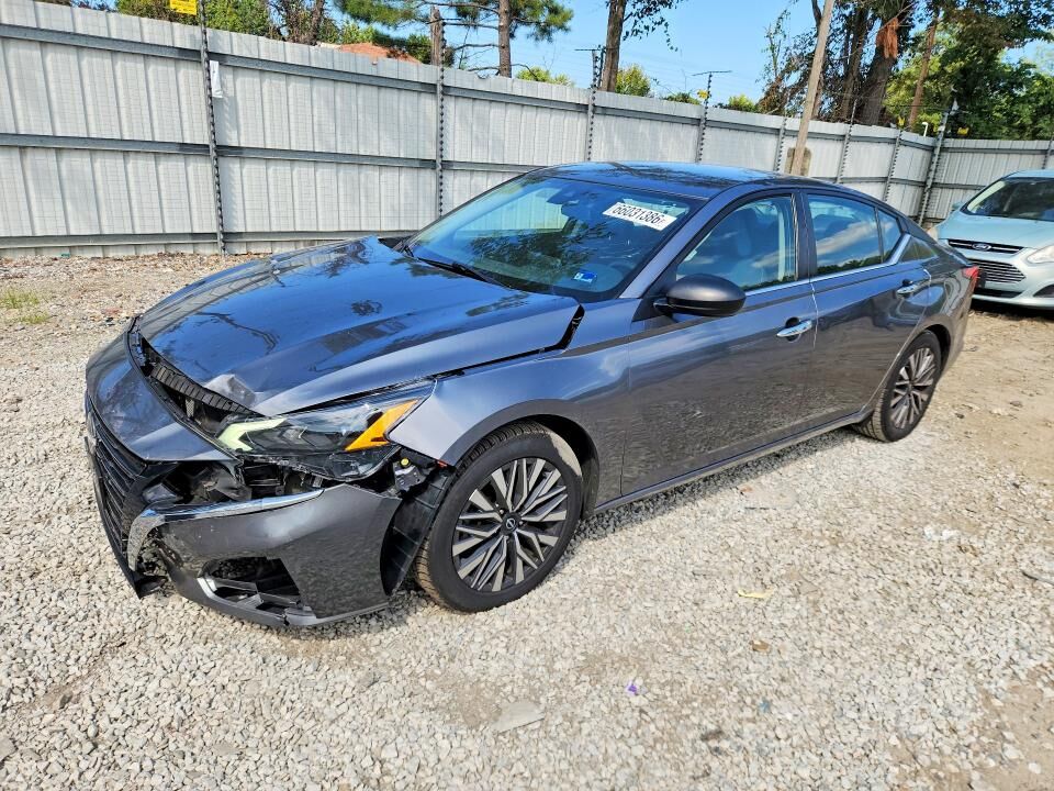 2024 NISSAN Altima