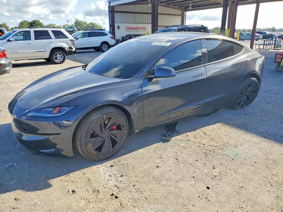 2026 TESLA Model 3