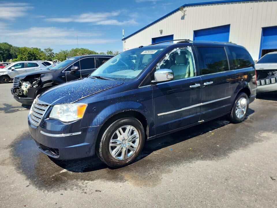 2009 CHRYSLER Town and Country