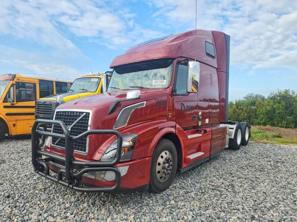 2018 VOLVO TRUCK VNL