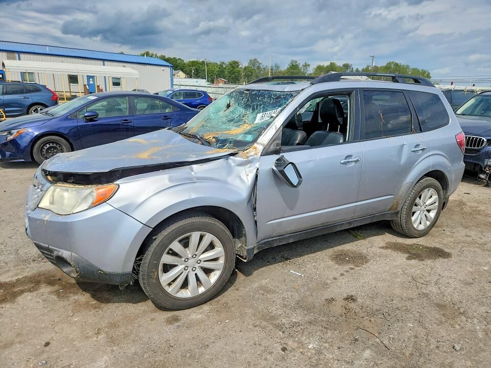 2013 SUBARU Forester