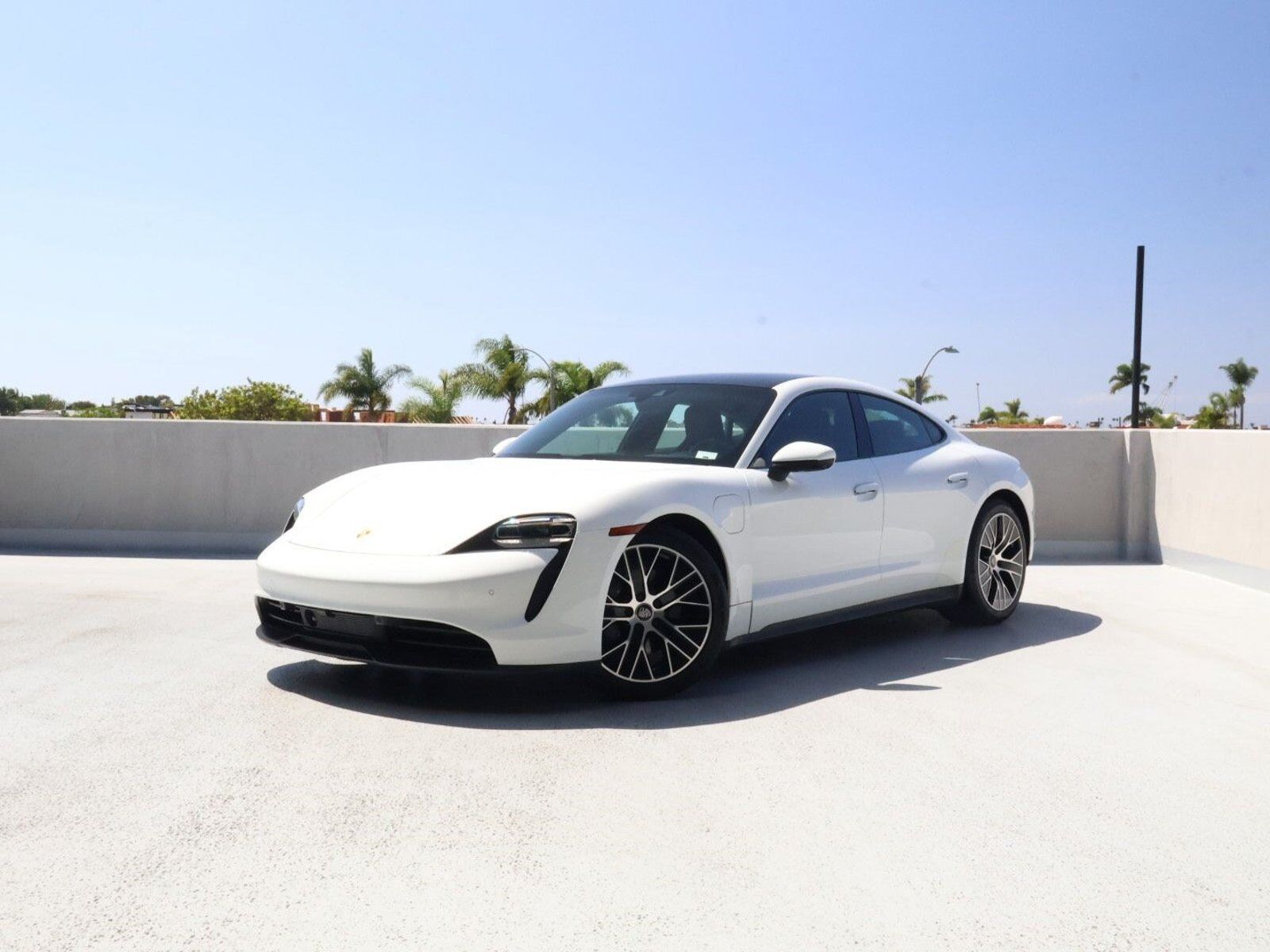 2021 PORSCHE Taycan