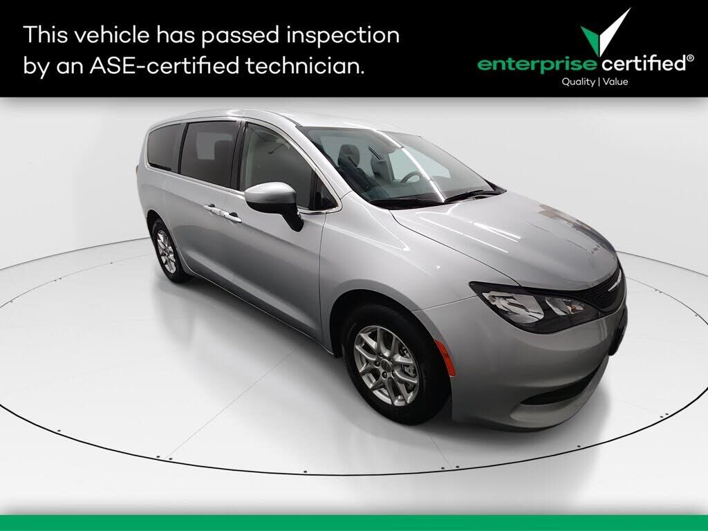 2023 CHRYSLER Voyager