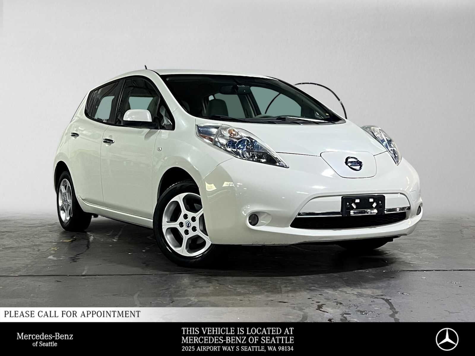 2011 NISSAN Leaf