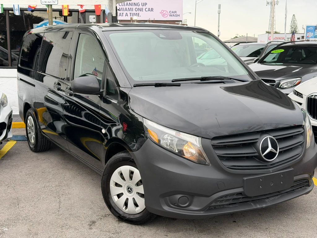 2023 MERCEDES-BENZ METRIS