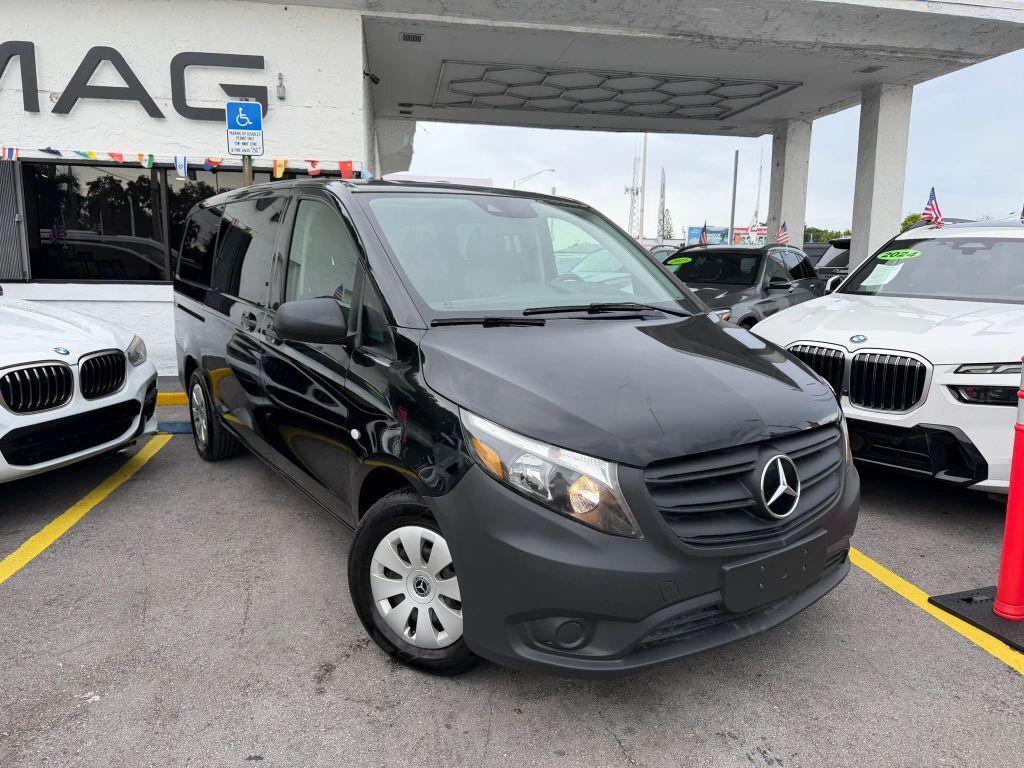 2023 Mercedes-Benz METRIS