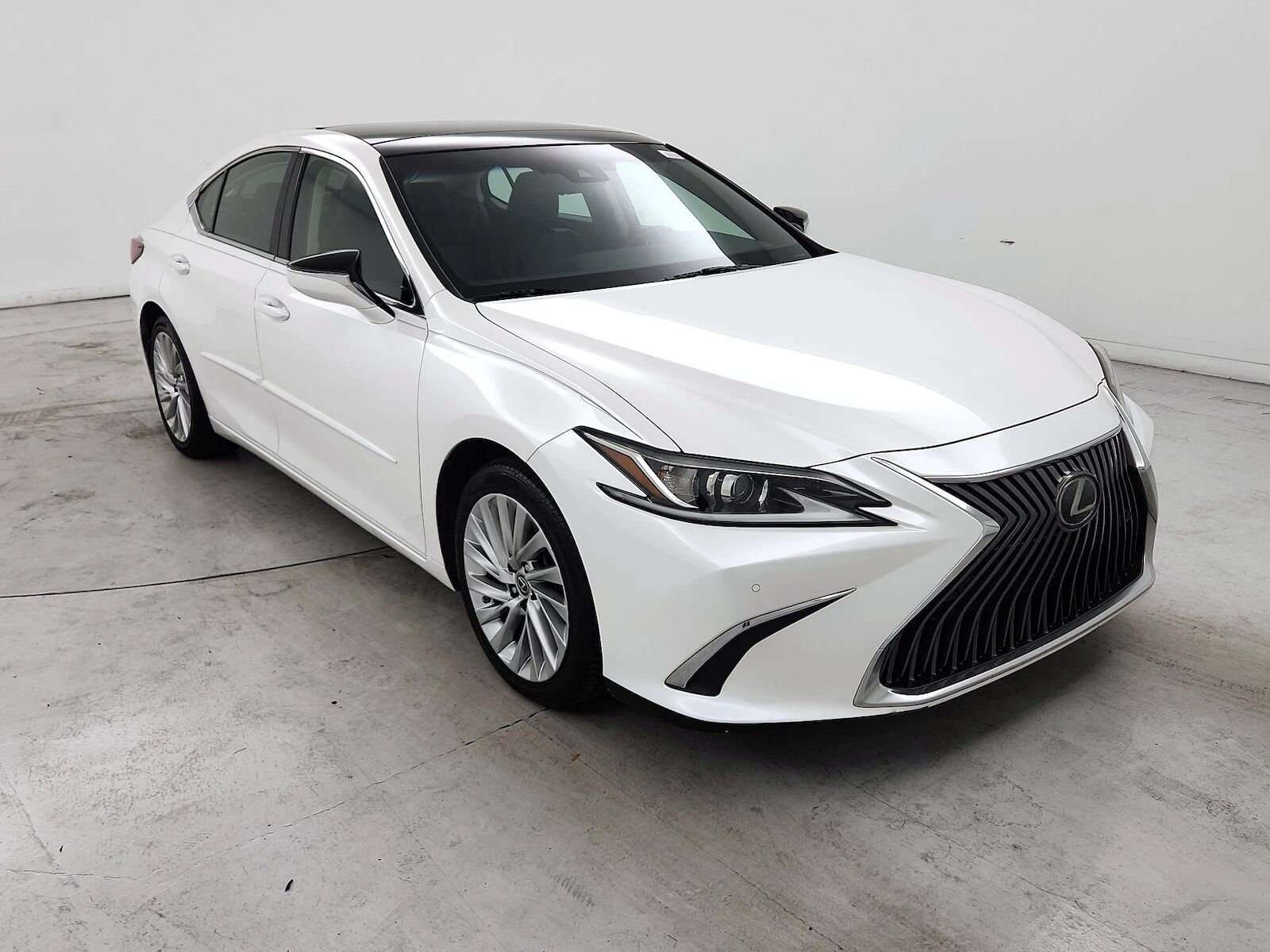2019 LEXUS ES
