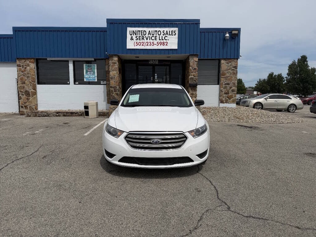 2015 FORD Taurus