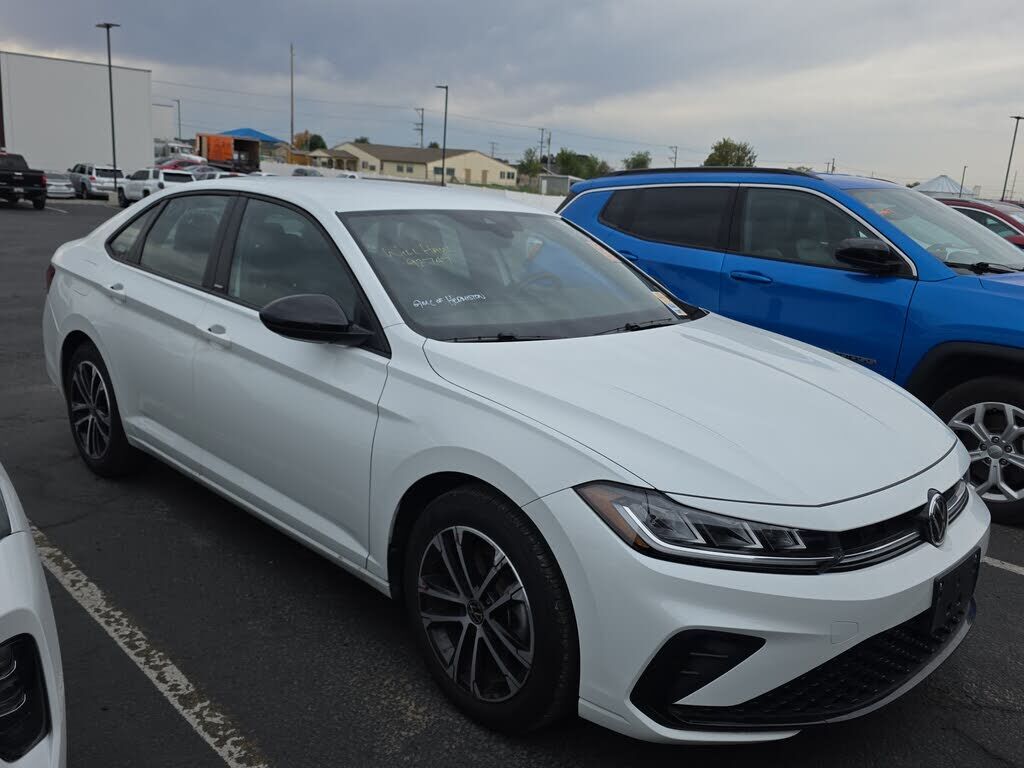 2025 VOLKSWAGEN Jetta