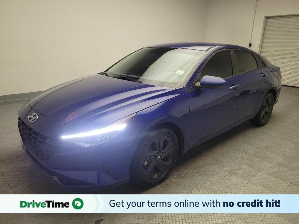 2022 HYUNDAI Elantra