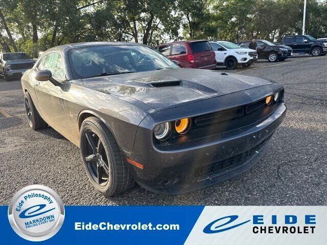2017 DODGE Challenger