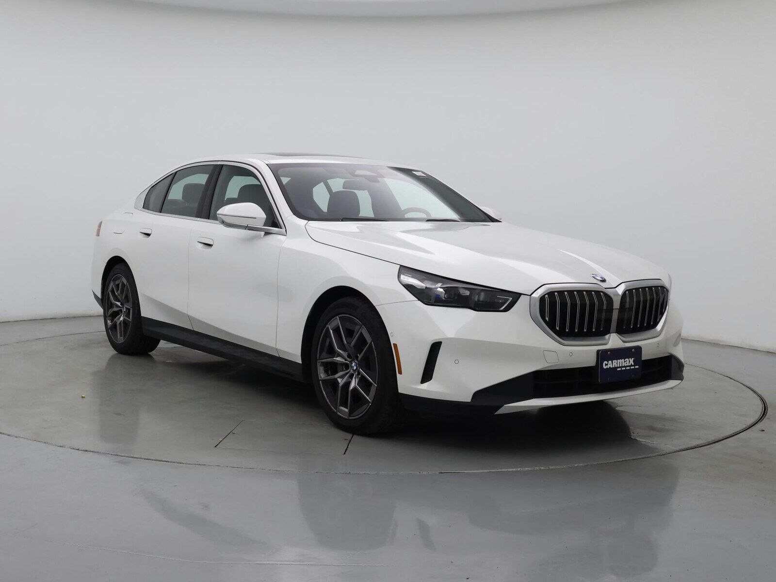 2026 BMW 530i