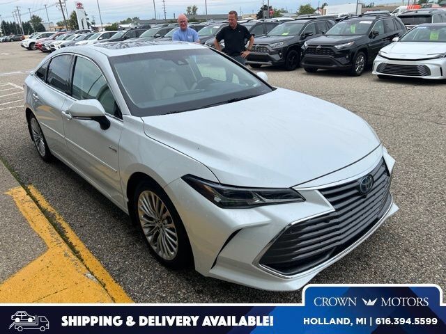2019 TOYOTA Avalon