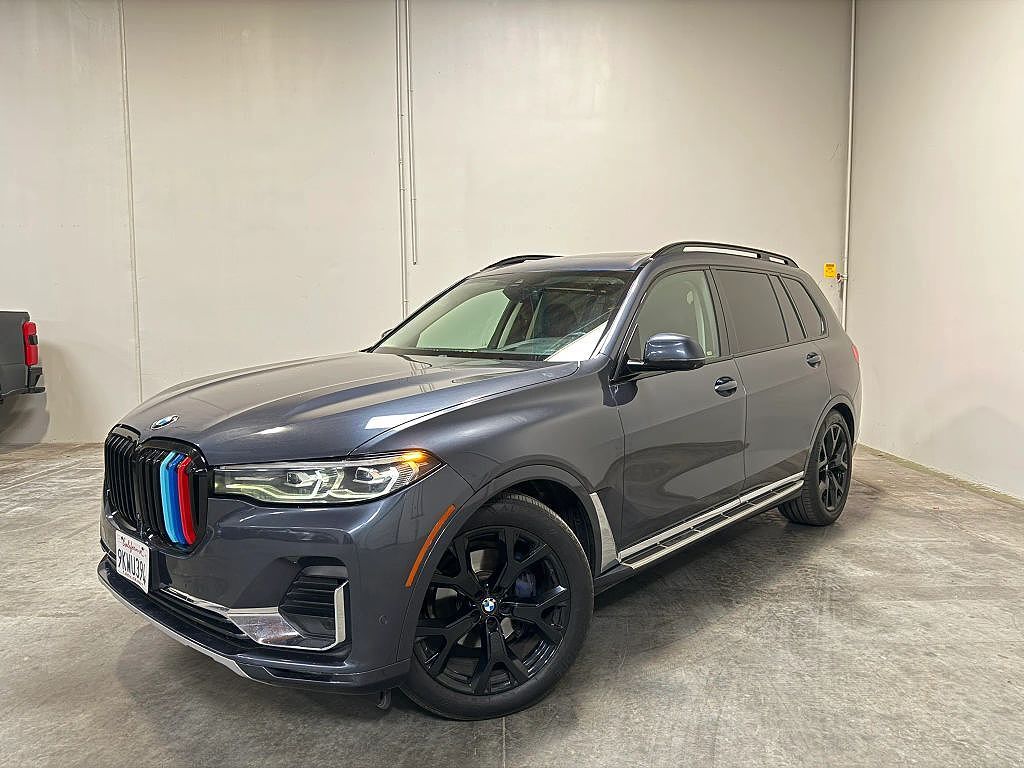 2021 BMW X7