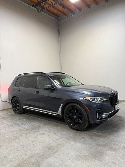 2021 BMW X7