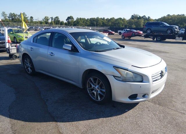 2012 NISSAN Maxima