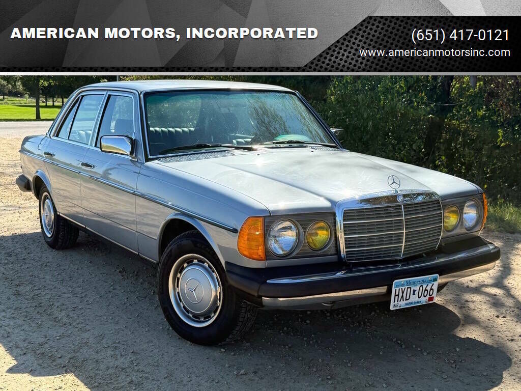 1981 MERCEDES-BENZ 300