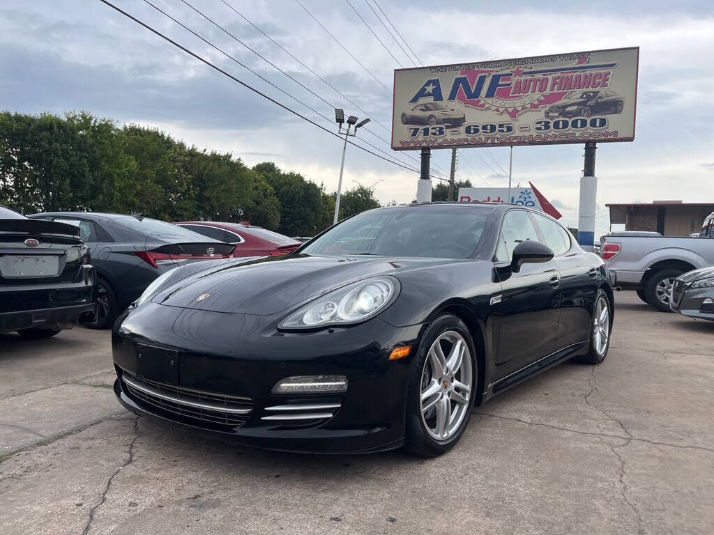 2013 PORSCHE Panamera