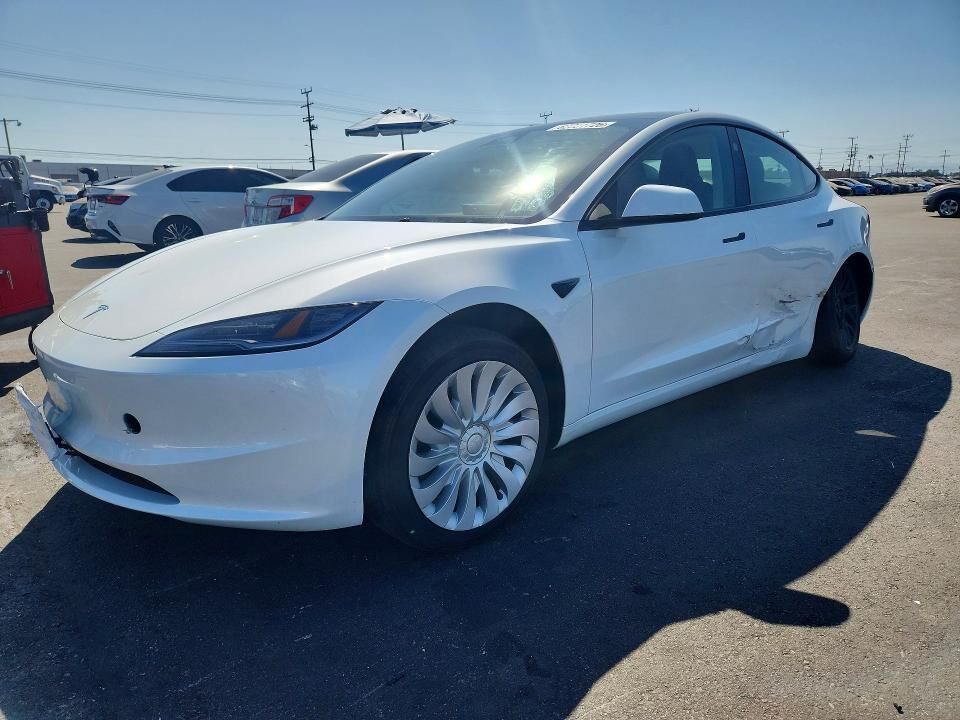 2024 TESLA Model 3