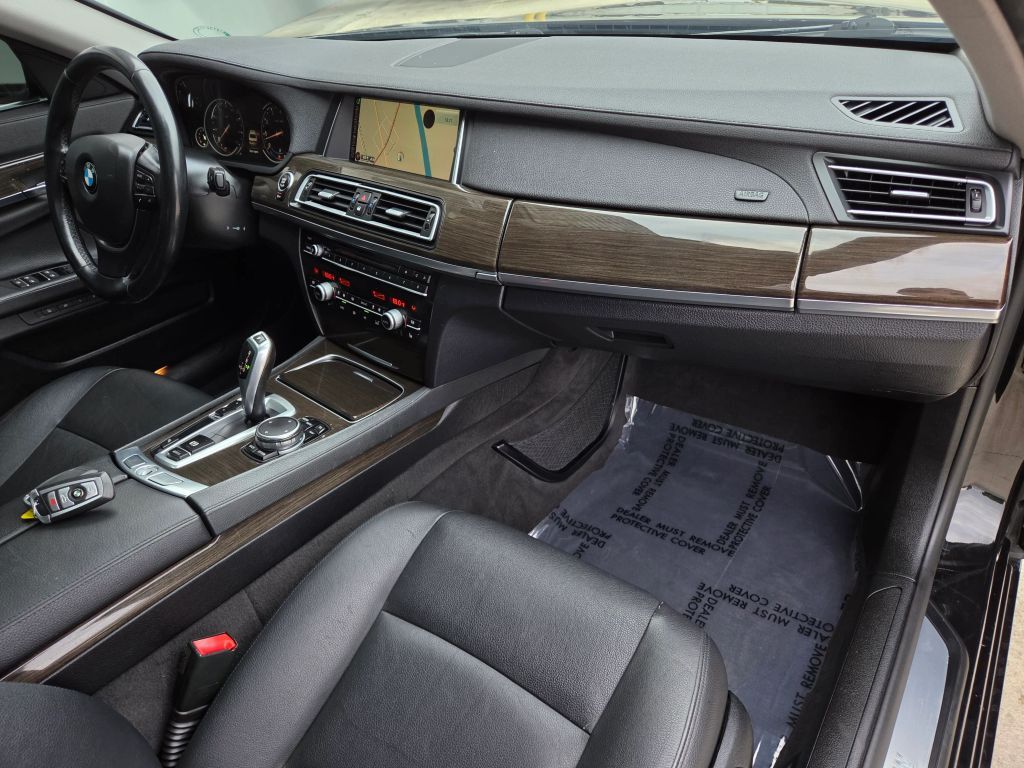 2015 BMW 740Li
