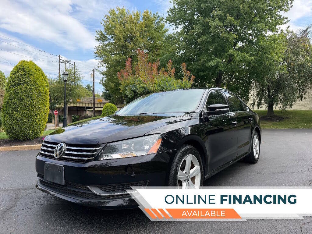 2013 VOLKSWAGEN Passat