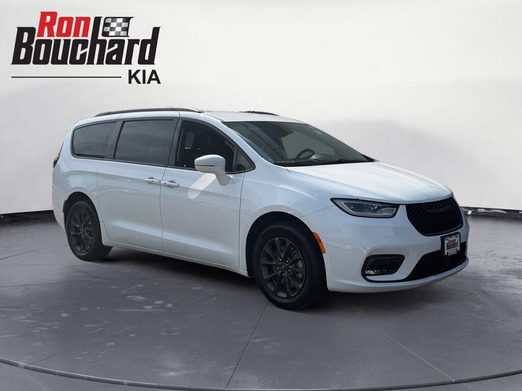 2021 CHRYSLER Pacifica