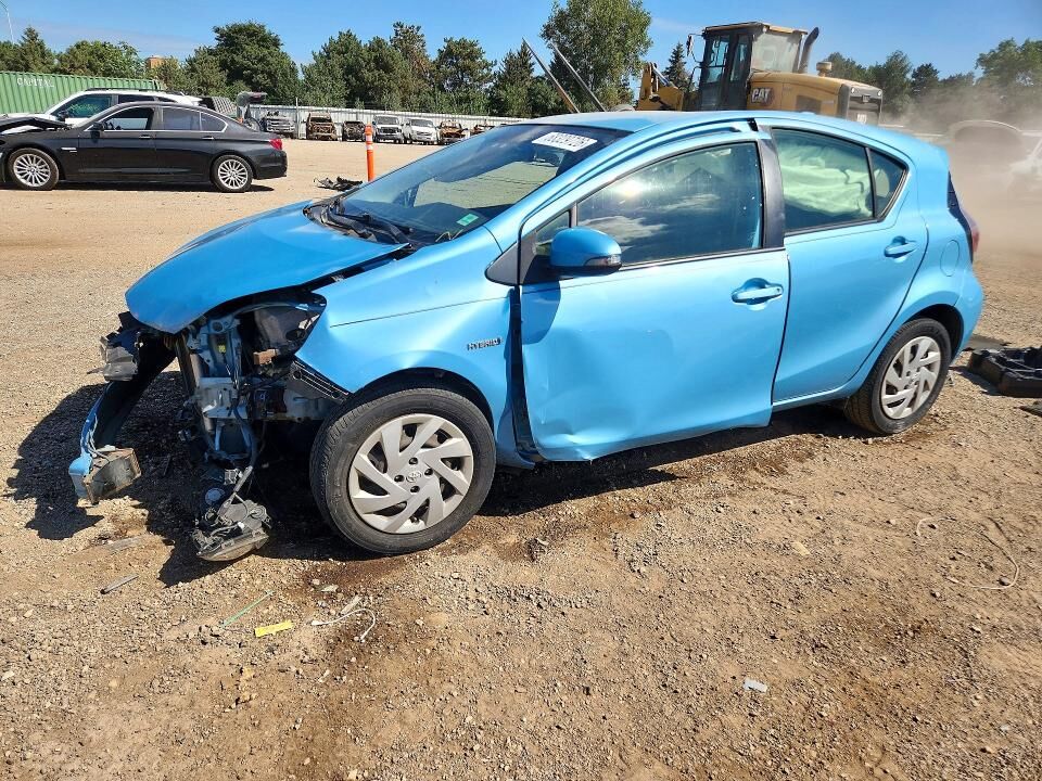 2015 TOYOTA Prius