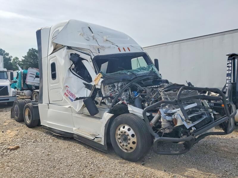 2024 FREIGHTLINER Cascadia