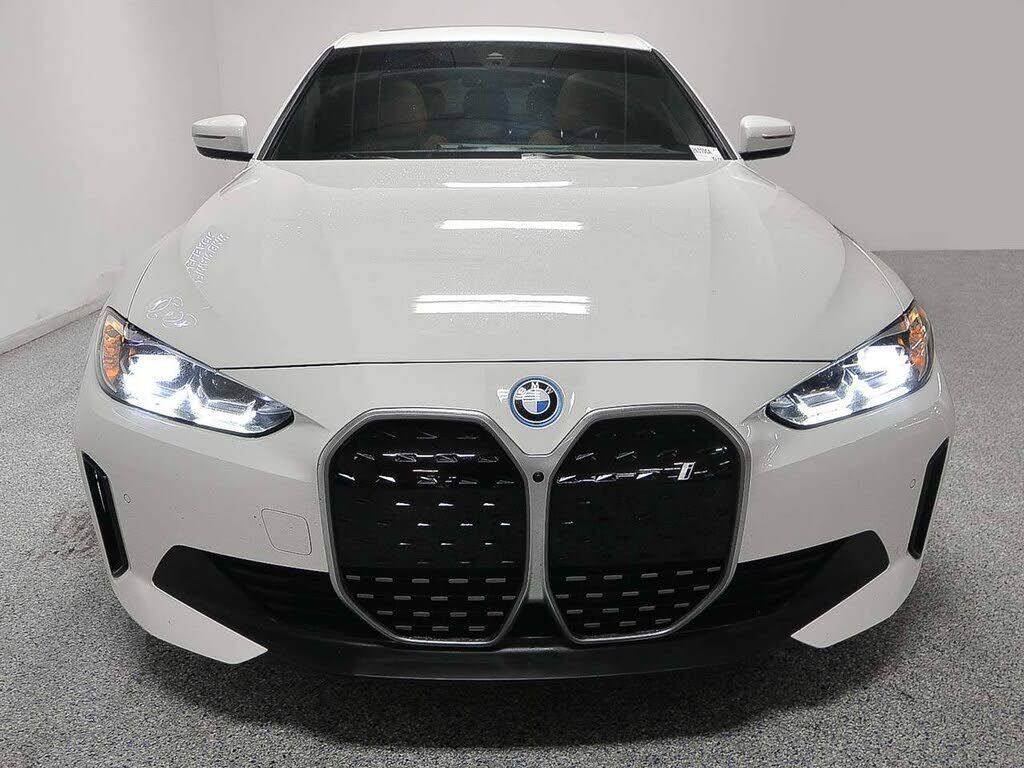 2024 BMW i4
