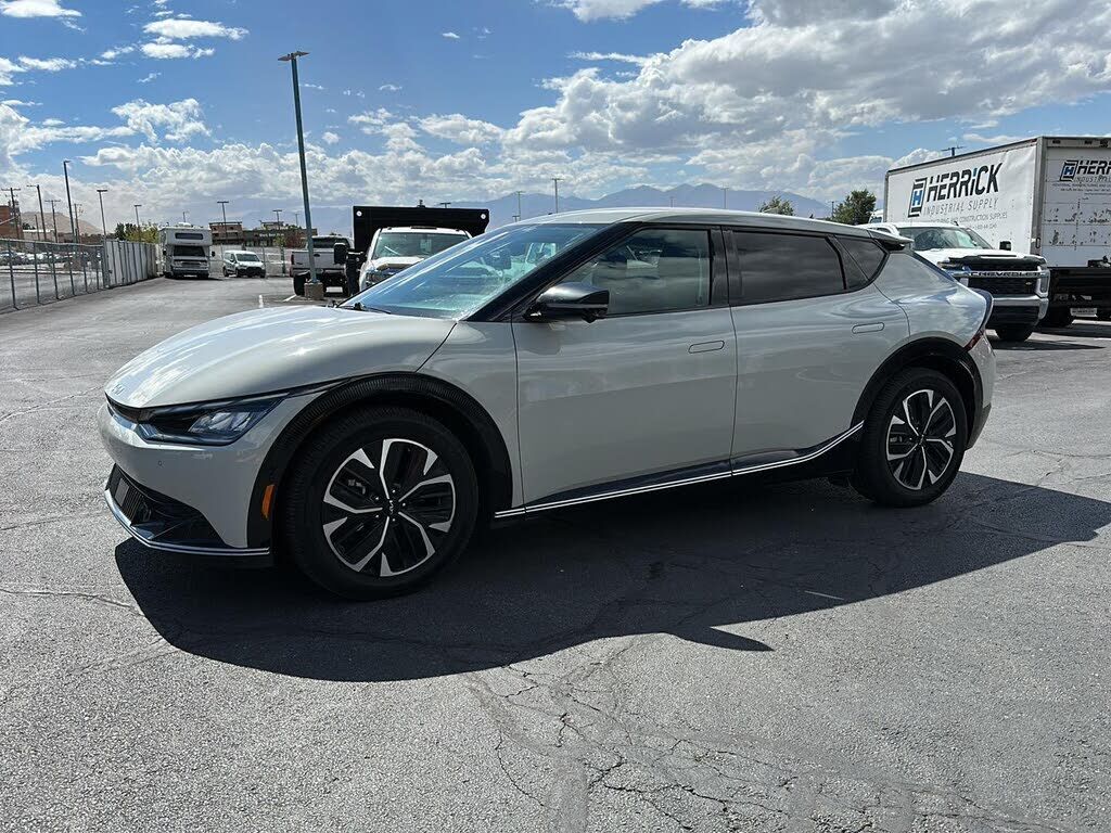 2022 KIA EV6