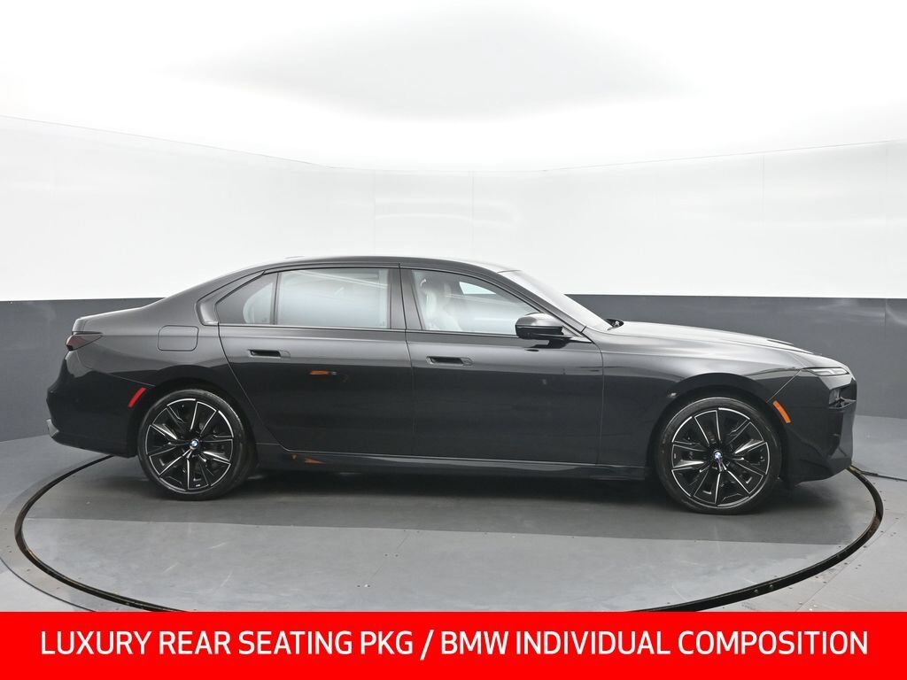 2023 BMW 760i