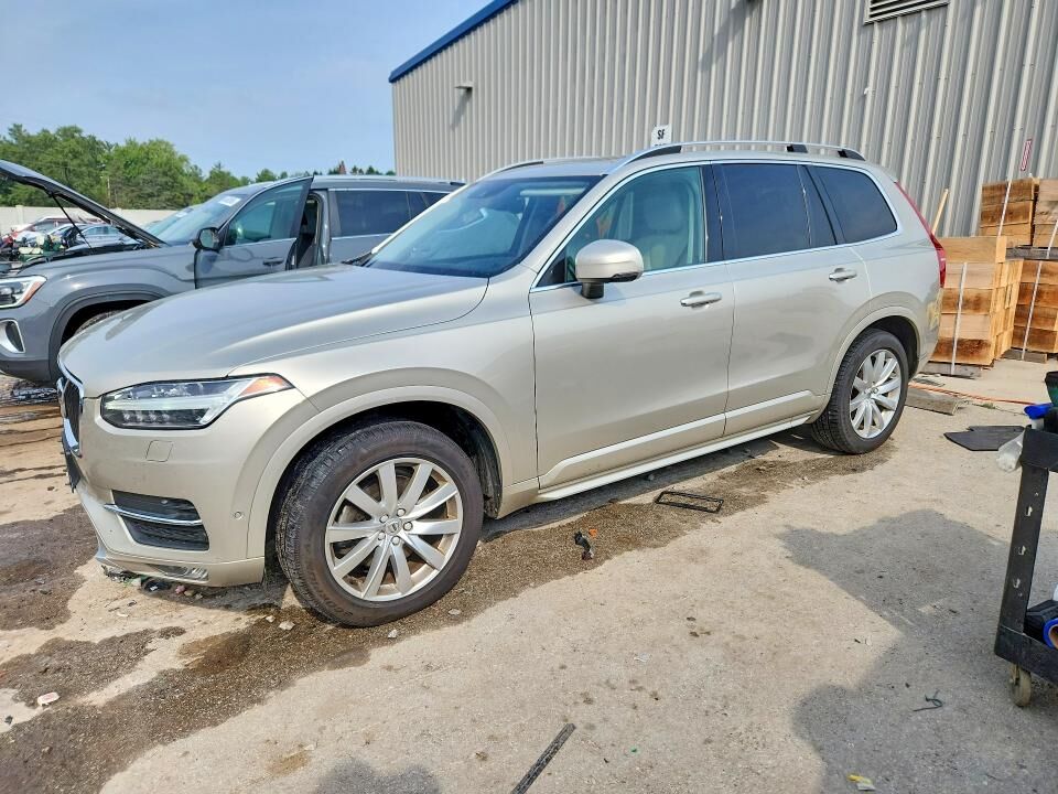2016 VOLVO XC90