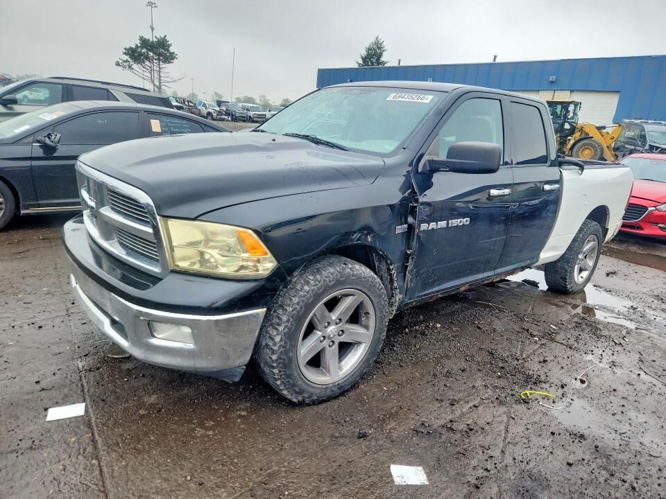 2012 DODGE Ram