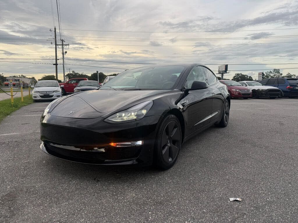 2022 TESLA Model 3