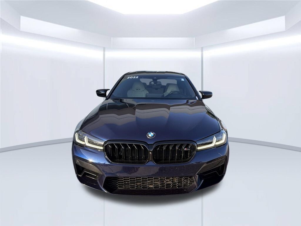 2022 BMW M5