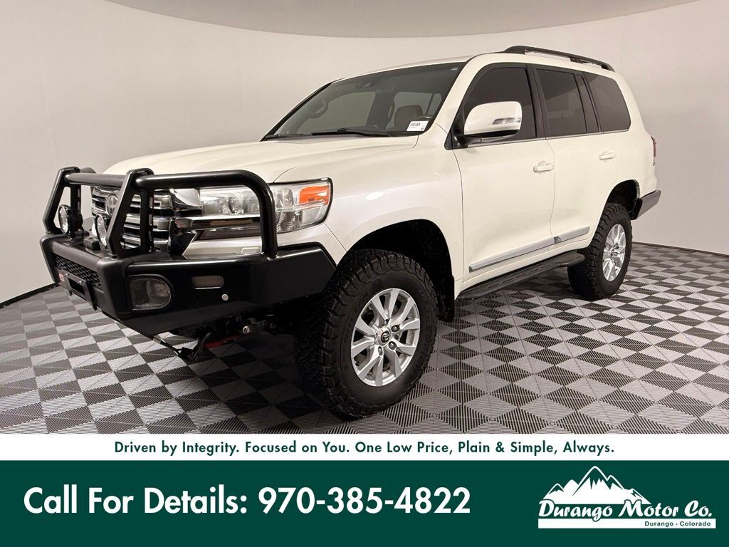 2020 TOYOTA Land Cruiser