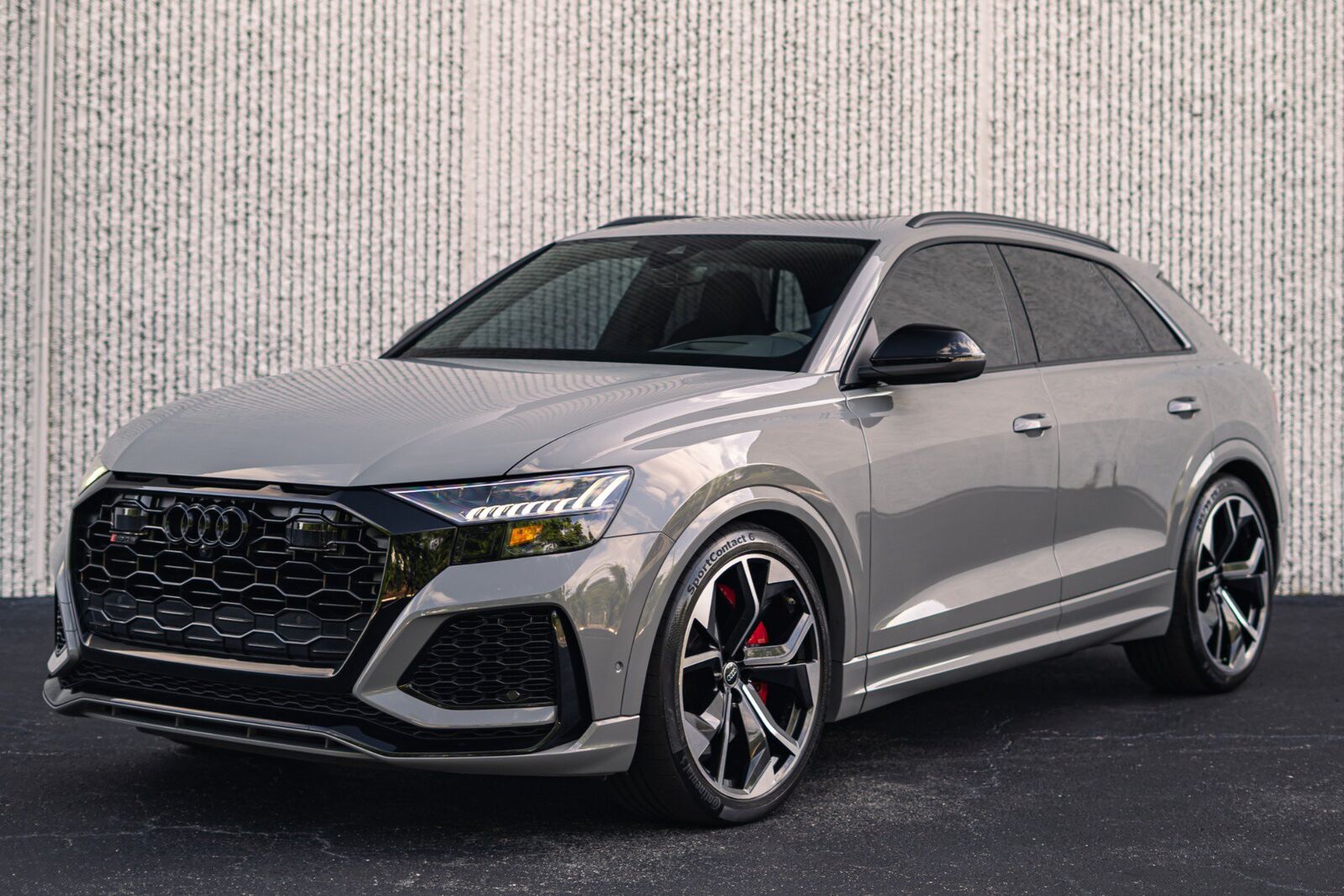 2024 AUDI RS Q8