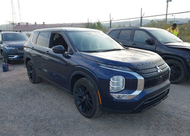 2022 MITSUBISHI Outlander