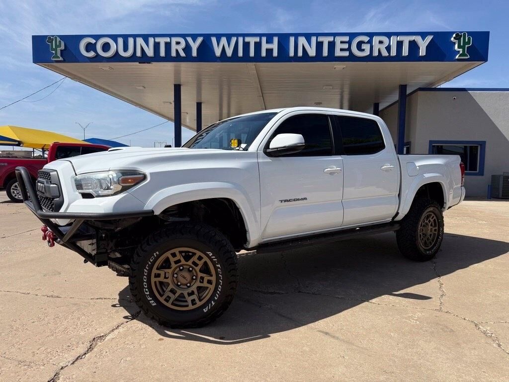 2017 TOYOTA Tacoma