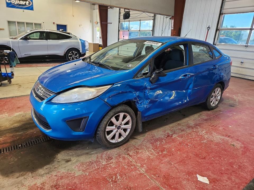 2012 FORD Fiesta