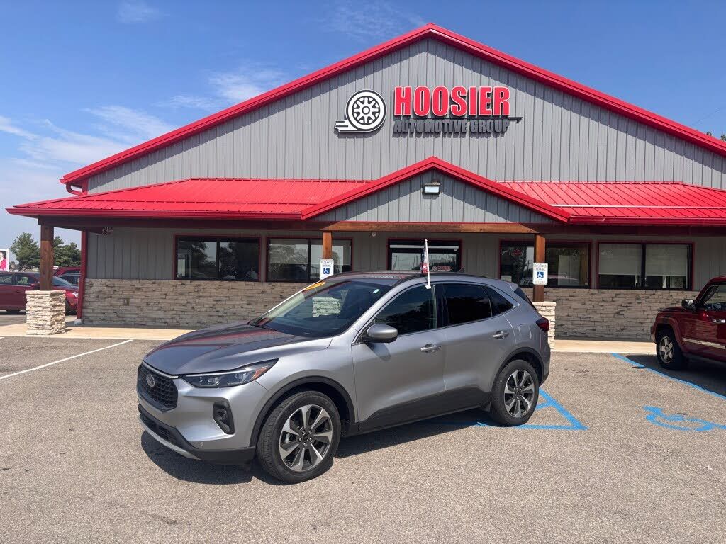 2024 FORD Escape