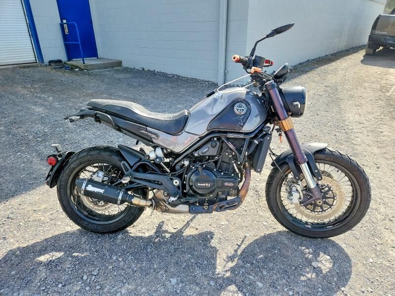 2021 BENELLI LEONCINO