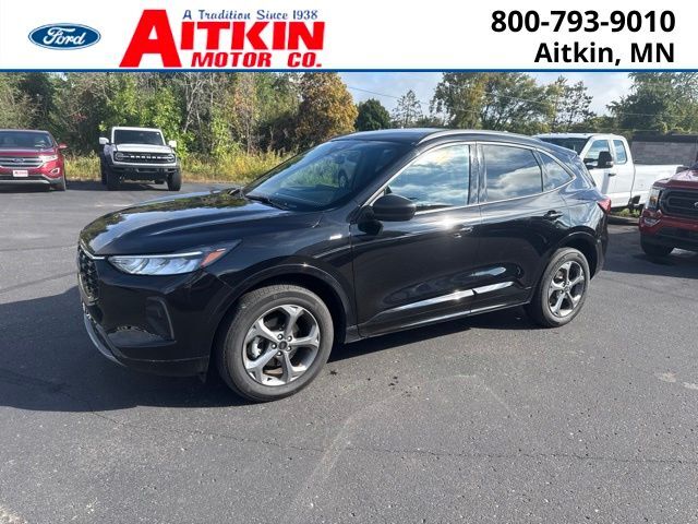 2024 FORD Escape